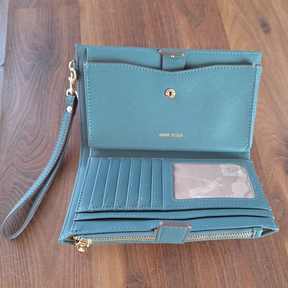 Anne Klein Wallet - Picture 5 of 8